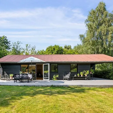 Charming Near Heatherhill With Jacuzzi * Vejby