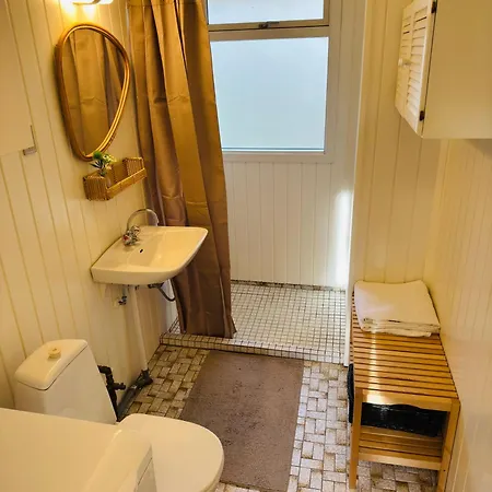 Charming Near Heatherhill With Jacuzzi * Vejby